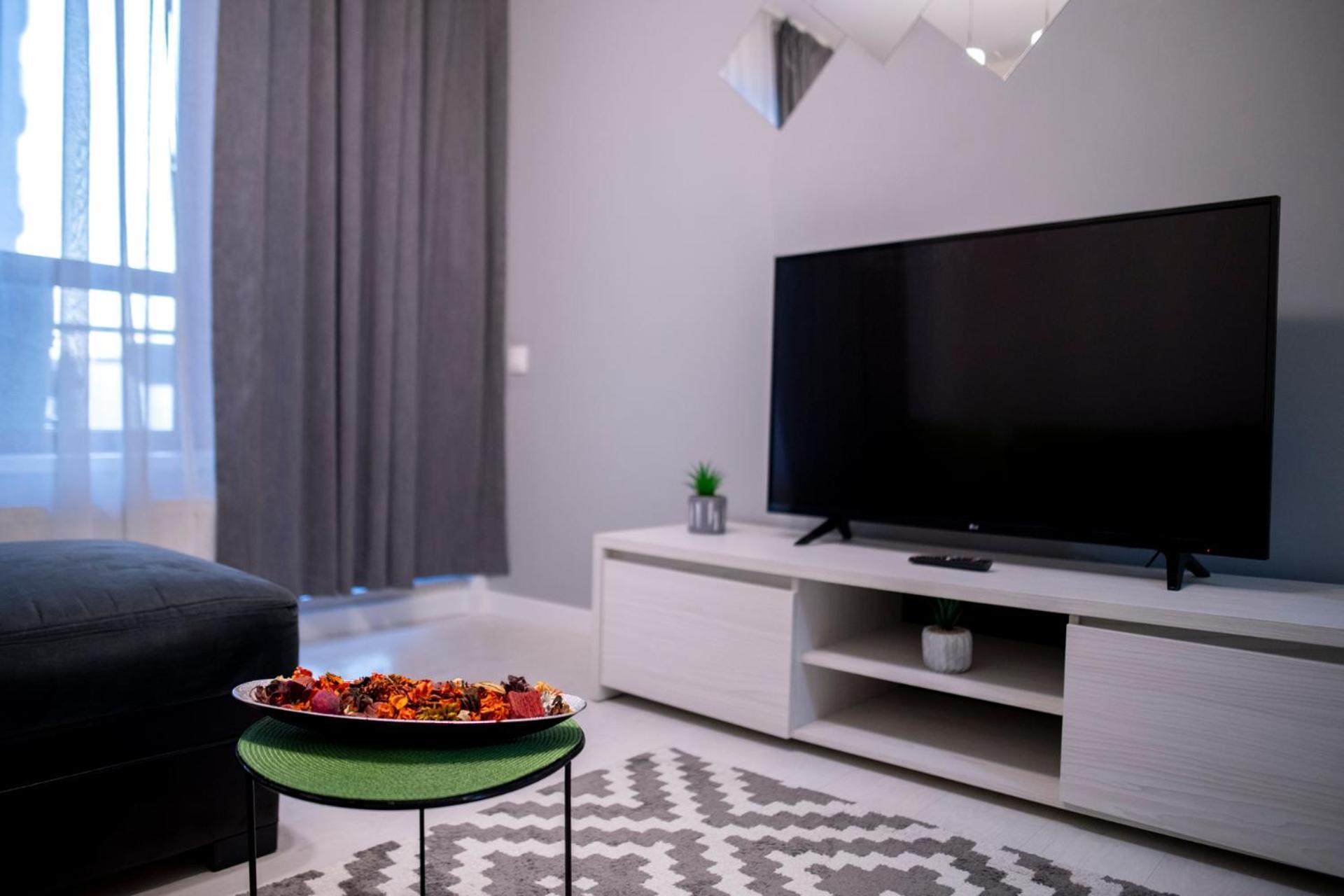 Gvitown Central Apartment *